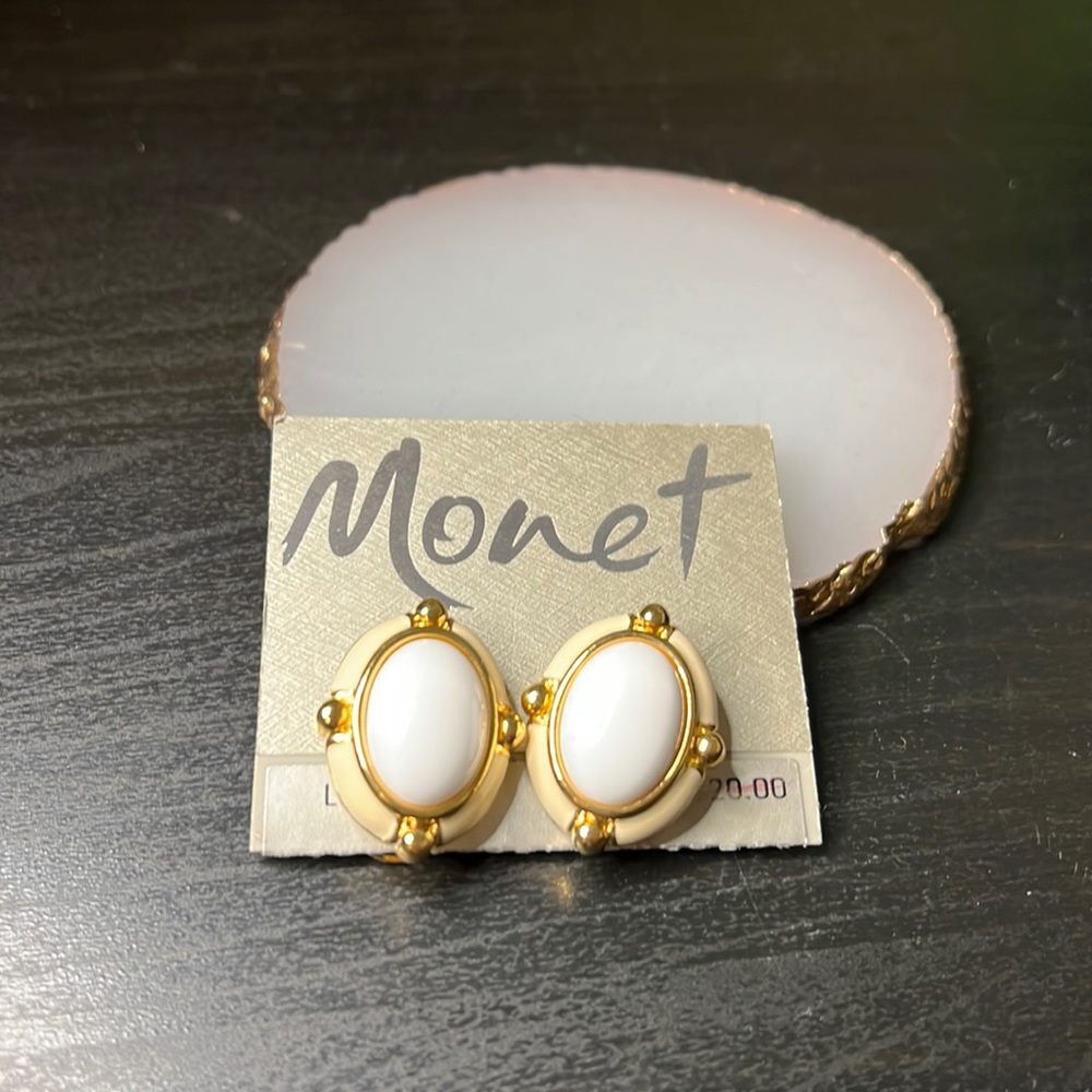 Vintage Monet White Delight Gold Tone & Enamel Clip On Earrings